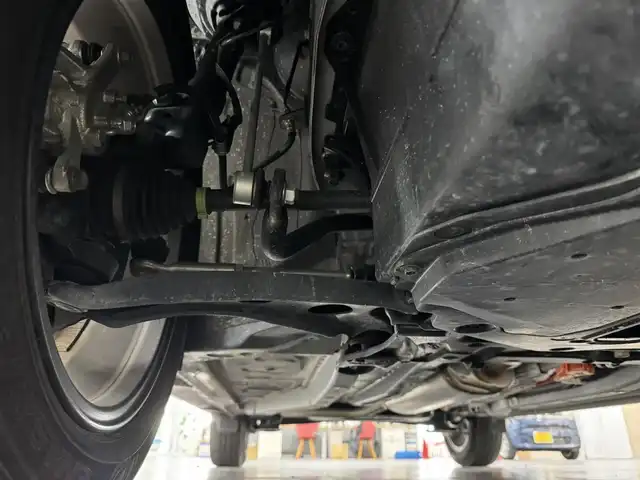 トヨタ ライズ Z 三重県 2021(令3)年 1万km シャイニングホワイトパール ハイブリッド/FF/フロアCVT/純正 9インチ ディスプレイオーディオ/（FM/AM/TV/Bluetooth/USB/iPod/AppleCarPlay/AndroidAuto/HDMI）/【OP】パノラミックビューモニター/ビルトイン ETC/スマートアシスト/・衝突警報機能（対車両・対歩行者）/・衝突回避支援ブレーキ機能（対車両・対歩行者）/・車線逸脱警報機能/・車線逸脱抑制制御機能（ステアリングアシスト機能）/・全車速追従機能付きアダプティブクルーズコントロール（停止保持機能あり）/・レーンキープコントロール（LKC）/・コーナーセンサー（前後2個）/・標識認識機能（進入禁止、最高速度、一時停止）/・アダプティブドライビングビーム/・【OP】ブラインドスポットモニター＋リヤクロストラフィックアラート/装備/・【OP】AC100Vアクセサリーコンセント（1500W・1ヶ）/・シートヒーター（D/N）/・オートライト/・LED ヘッドランプ/・オートエアコン/・ステアリングスイッチ/・プッシュスタート/・スマートキーx2/・純正17inアルミホイール（17×6J、5H）/・保/取/ディスプレイオーディオ取/など