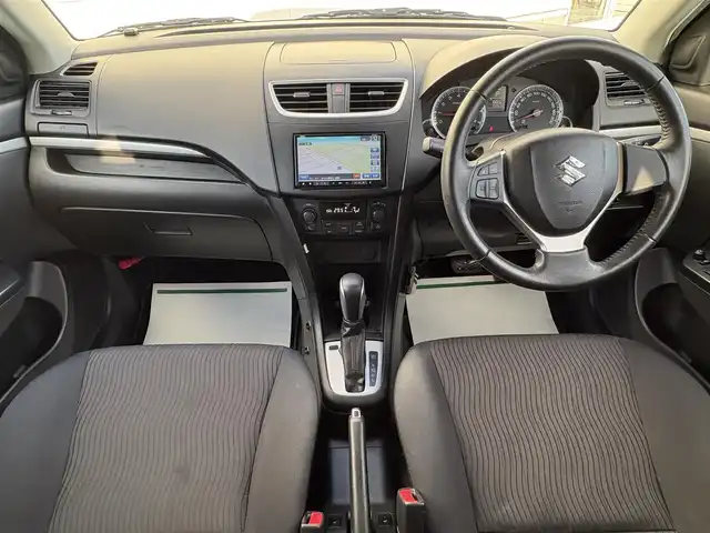 スズキ スイフト XL 岩手県 2011(平23)年 4.6万km アブレイズレッドパール2 禁煙車/4WD/前席シートヒーター/純正ナビ/→ワンセグTV/CD/DVD/FM/AM/ステアリングスイッチ/〇プッシュスタート/〇電動格納ミラー/〇ウィンカーミラー/〇フロアマット/〇ドアバイザー/〇シガーソケット/ETC/夏タイヤ社外AW車載