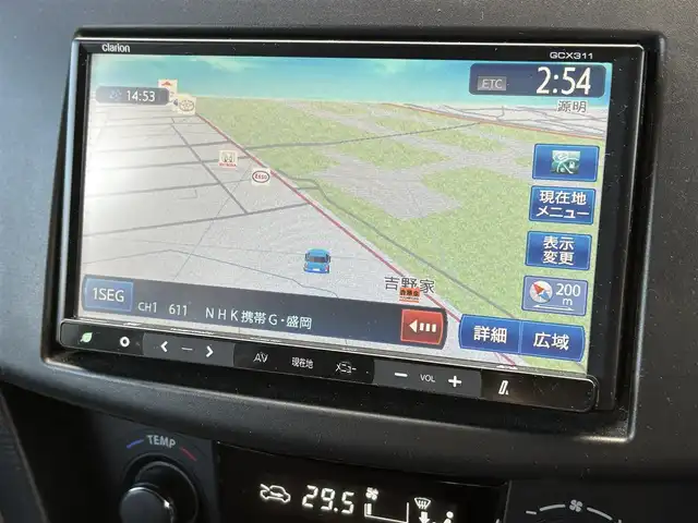 スズキ スイフト XL 岩手県 2011(平23)年 4.6万km アブレイズレッドパール2 禁煙車/4WD/前席シートヒーター/純正ナビ/→ワンセグTV/CD/DVD/FM/AM/ステアリングスイッチ/〇プッシュスタート/〇電動格納ミラー/〇ウィンカーミラー/〇フロアマット/〇ドアバイザー/〇シガーソケット/ETC/夏タイヤ社外AW車載