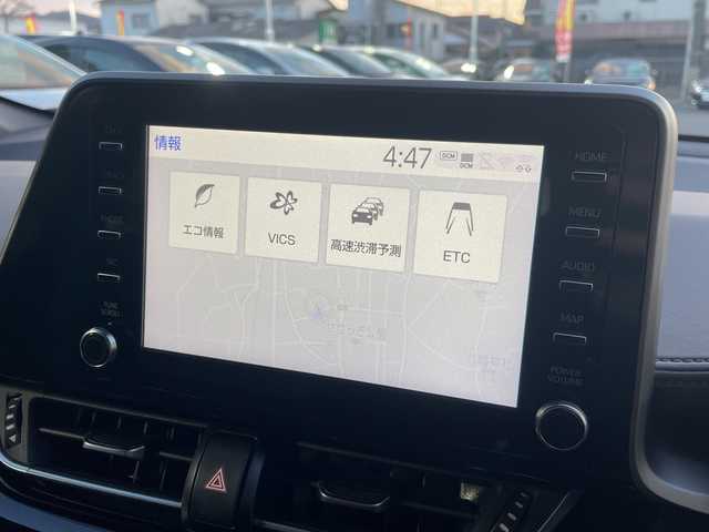 トヨタ Ｃ－ＨＲ G 広島県 2021(令3)年 2.9万km ホワイトパールクリスタルシャイン 禁煙/トヨタセーフティセンス/・プリクラッシュセーフティ/・レーンディパーチャーアラート/・オートマチックハイビーム/・先行車発進お知らせ/・レーダークルーズコントロール/クリアランスソナー/BSM/純正ディスプレイオーディオ/・ナビ/フルセグ/Bluetooth/USB/パノラミックビューモニター/革巻きステアリング/ステアイングスイッチ/オートライト/ハーフレザーシート/シートヒーター/電動パーキングブレーキ/ブレーキホールド/LEＤヘッドライト/フォグランプ/自動防眩ミラー/前後ドライブレコーダー（GL-05AP）/ＥＴＣ/純正フロアマット/純正ドアバイザー/トノカバー/純正アルミホイール車載（サマータイヤ）/W+サイド+カーテンエアバック