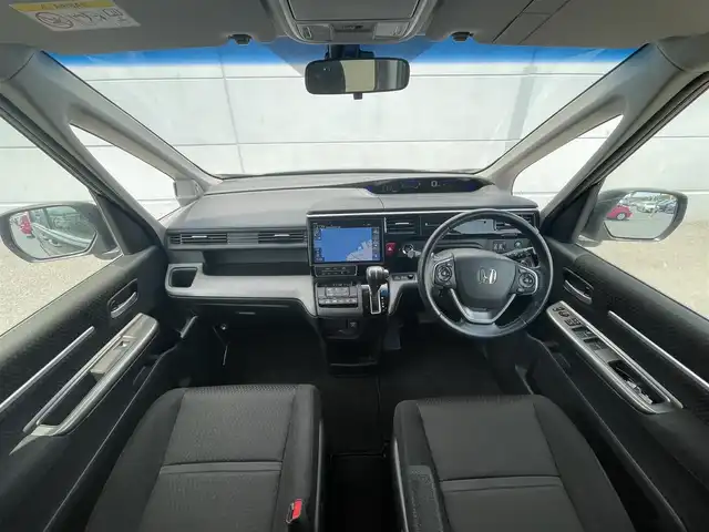 ホンダ ステップワゴン スパーダ ホンダセンシング 千葉県 2019(令1)年 5.8万km プレミアムスパークルブラックパール 純正１０型ナビ/後席モニター/バックカメラ/CD/DVD/Bluetooth/フルセグTV/衝突被害軽減システム/クルーズコントロール/ETC/両側パワースライドドア/ウォークスルー/横滑り防止装置/レーンキープアシスト/LEDオートライト/純正16インチアルミホイール/純正フロアマット/プッシュスタート/アイドリングストップ/スマートキー