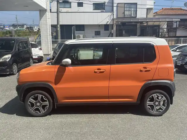 マツダ フレア クロスオーバー XS 愛知県 2015(平27)年 4万km パッションオレンジ ホワイト2トーン (株)IDOMが運営する【じしゃロン豊川店】の自社ローン専用車両になります。こちらは現金またはオートローンご利用時の価格です。自社ローンご希望の方は別途その旨お申付け下さい/ 純正SDナビ/　◯ CD再生機能/　◯ DVD再生機能/　◯ BT対応/　◯ フルセグTV/ バックカメラ/ ETC/ プッシュスタート/ 運転席シートヒーター/ 電動格納ミラー/ ドアバイザー/ 純正フロアマット