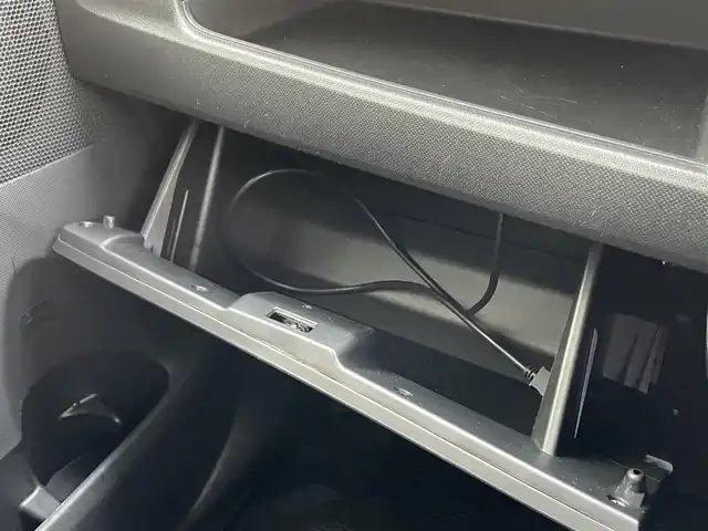 スバル ステラ カスタム RS スマートアシスト 島根県 2014(平26)年 11.4万km ファイアークォーツレッドM 4WD/ターボ/社外ナビ/CD/DVD/DTV/Bluetooth/MOMOステアリング/LEDオートライト/AW付きサマータイヤ積込/スマートキー/プッシュスタート /純正フロアマット/純正ドアバイザー/スマートキー/プッシュスタート