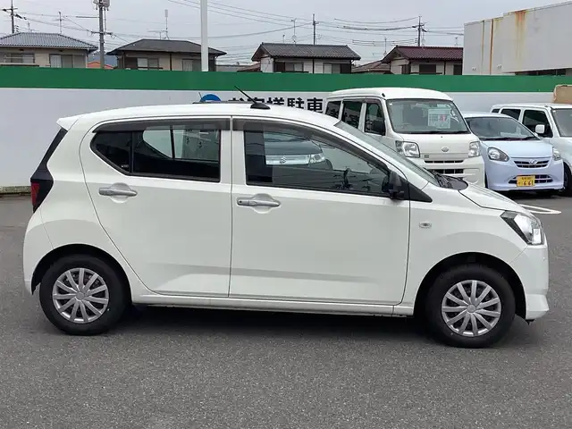 ダイハツ ミラ イース L SAⅢ 岡山県 2018(平30)年 3.9万km ホワイト 純正メモリーナビ/フルセグ/バックカメラ/Bluetooth/キーレス/コーナーセンサー/ダイハツスマートアシスト
