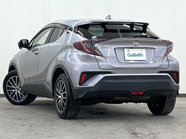 トヨタ Ｃ－ＨＲ S－T 道央・札幌 2019(平31)年 5.5万km メタルストリームM /4WD//社外ナビ//フルセグTV//バックカメラ//ドライブレコーダー//追従式クルーズコントロール//衝突軽減ブレーキ//レーンキープアシスト//スマートキー/スペアキー1本//プッシュスタート//LEDヘッドライト//オートライト//オートマチックハイビーム//ETC//電子パーキングブレーキ//横滑り防止装置//社外17インチアルミホイール//純正フロアマット//純正ドアバイザー