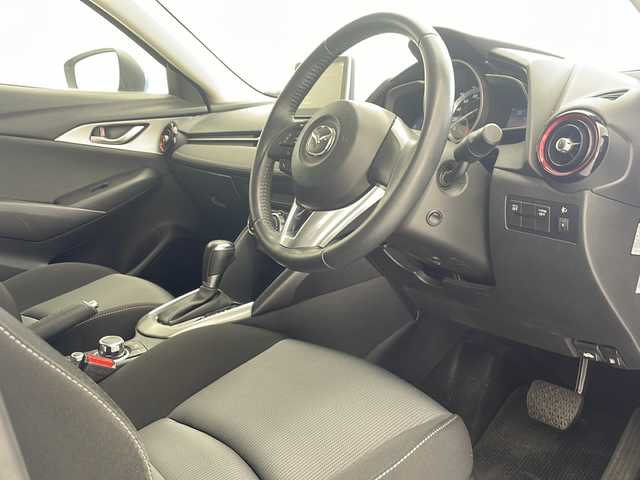 マツダ ＣＸ－３ XD 沖縄県 2015(平27)年 4.6万km ダイナミックブルーマイカ 純正SDナビ/BT/USB/ミュージックプレイヤー接続/バックカメラ/ビルトインETC/スマートシティブレーキサポート/コーナーセンサー/アイドリングストップ/横滑り防止装置/純正16インチAW/純正フロアマット/プッシュスタート/スマートキー