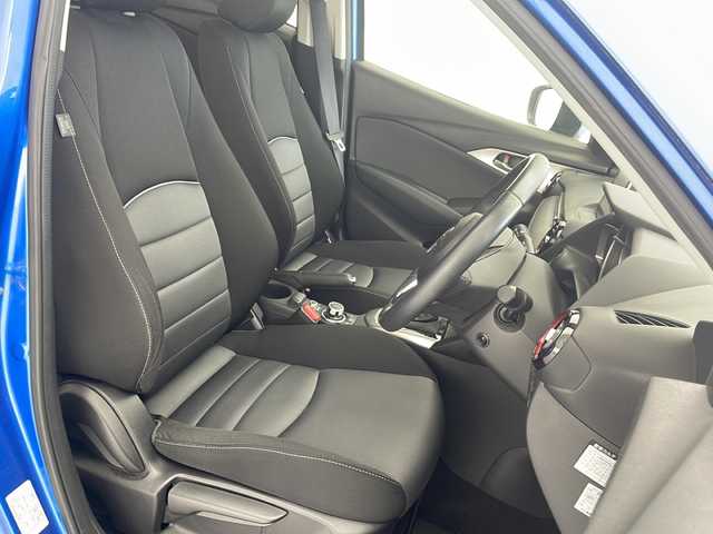 マツダ ＣＸ－３ XD 沖縄県 2015(平27)年 4.6万km ダイナミックブルーマイカ 純正SDナビ/BT/USB/ミュージックプレイヤー接続/バックカメラ/ビルトインETC/スマートシティブレーキサポート/コーナーセンサー/アイドリングストップ/横滑り防止装置/純正16インチAW/純正フロアマット/プッシュスタート/スマートキー