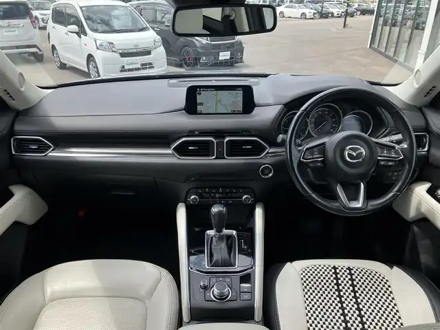 マツダ ＣＸ－５ XD Lパッケージ 道南・函館 2018(平30)年 7万km ジェットブラックマイカ ・純正SDナビ(CD、DVD、BT)/・夏冬タイヤ/・フルセグTV/・バックカメラ/・クルーズコントロール/・衝突軽減ブレーキ/・ブラインドスポットモニター/・レーンキープアシスト/・シートヒーター(前席)/・パワーシート(前席)/・電動リアゲート/・ステアリングヒーター/・純正フロアマット/・スマートキー/・スペアキー/・ETC