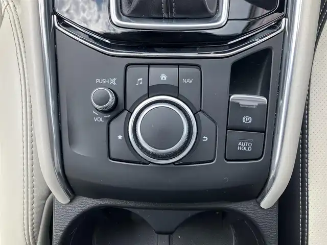 マツダ ＣＸ－５ XD Lパッケージ 道南・函館 2018(平30)年 7万km ジェットブラックマイカ ・純正SDナビ(CD、DVD、BT)/・夏冬タイヤ/・フルセグTV/・バックカメラ/・クルーズコントロール/・衝突軽減ブレーキ/・ブラインドスポットモニター/・レーンキープアシスト/・シートヒーター(前席)/・パワーシート(前席)/・電動リアゲート/・ステアリングヒーター/・純正フロアマット/・スマートキー/・スペアキー/・ETC