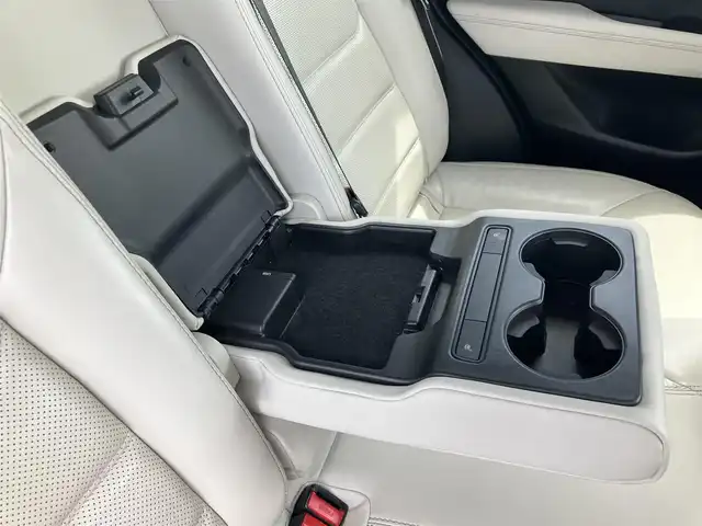 マツダ ＣＸ－５ XD Lパッケージ 道南・函館 2018(平30)年 7万km ジェットブラックマイカ ・純正SDナビ(CD、DVD、BT)/・夏冬タイヤ/・フルセグTV/・バックカメラ/・クルーズコントロール/・衝突軽減ブレーキ/・ブラインドスポットモニター/・レーンキープアシスト/・シートヒーター(前席)/・パワーシート(前席)/・電動リアゲート/・ステアリングヒーター/・純正フロアマット/・スマートキー/・スペアキー/・ETC