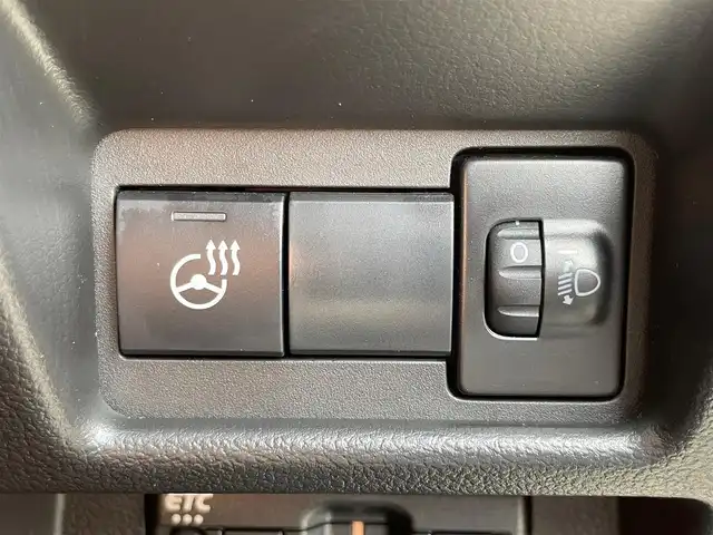 スズキ スペーシア カスタム HYBRID XS 岩手県 2024(令6)年 1.8万km スチールシルバーM ４ＷＤ　/ワンオーナー/メモリナビ　Ｂｌｕｅｔｏｏｔｈ再生/ヘッドアップディスプレイ　/ＥＴＣ　/純正１５ＡＷ　/両側Ｐスラ/コーナーセンサー　/アダプティブクルーズコントロール/ＣＤ／ＤＶＤ再生　/シートヒーター　/ハーフレザー　/ＬＥＤ　/スマートキー　/衝突軽減　/レーンキープ/保証書/取扱説明書/記録簿あり