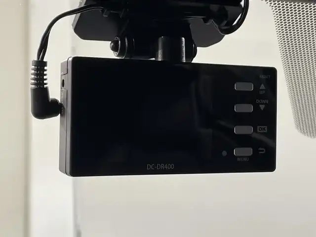 トヨタ Ｃ－ＨＲ G モード ネロ セーフティプラス 愛知県 2020(令2)年 6.3万km ブラック/ホワイトパールクリスタルシャイン 2トーン 純正９インチナビ　/(Bluetooth/FM/AM/フルセグTV/Miracast/USB/スマホ連携）/パノラミックビューモニター　/トヨタセーフティセンス　/　　-レーダークルーズコントロール/　　-プリクラッシュセーフティ/　　-レーンディパーチャーアラート/　　-オートマチックハイビーム/　　-ロードサインアシスト/先行車発進告知　/ビルトインＥＴＣ　/ＬＥＤヘッドライト/LEDフォグランプ　/シートヒーター　/ドライブレコーダー　/ブラインドスポットモニター/クリアランスソナー/プッシュスタート/　　-スマートキー/純正フロアマット