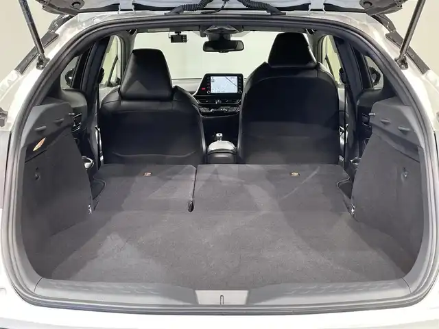 トヨタ Ｃ－ＨＲ G モード ネロ セーフティプラス 愛知県 2020(令2)年 6.3万km ブラック/ホワイトパールクリスタルシャイン 2トーン 純正９インチナビ　/(Bluetooth/FM/AM/フルセグTV/Miracast/USB/スマホ連携）/パノラミックビューモニター　/トヨタセーフティセンス　/　　-レーダークルーズコントロール/　　-プリクラッシュセーフティ/　　-レーンディパーチャーアラート/　　-オートマチックハイビーム/　　-ロードサインアシスト/先行車発進告知　/ビルトインＥＴＣ　/ＬＥＤヘッドライト/LEDフォグランプ　/シートヒーター　/ドライブレコーダー　/ブラインドスポットモニター/クリアランスソナー/プッシュスタート/　　-スマートキー/純正フロアマット