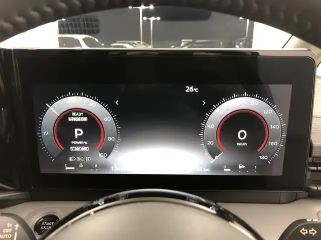 日産 セレナ e－パワー ルキシオン 愛知県 2024(令6)年 1.4万km ダイヤモンドブラック ワンオーナー/ワイヤレス充電/純正12.1インチナビ/アラウンドビューモニター/フルセグTV/純正11インチフリップダウンモニター/プロパイロット/ブラインドスポットモニター/衝突被害軽減システム/コーナーセンサー/横滑り防止装置/レーンキープアシスト/オートライト/オートマチックハイビーム/LEDヘッドライト/LEDフォグランプ/デジタルインナーミラー/両側パワースライドドア/ドライブレコーダー/ETC2.0/純正AW/純正フロアマット/プッシュスタート/スマートキー/スペアキー