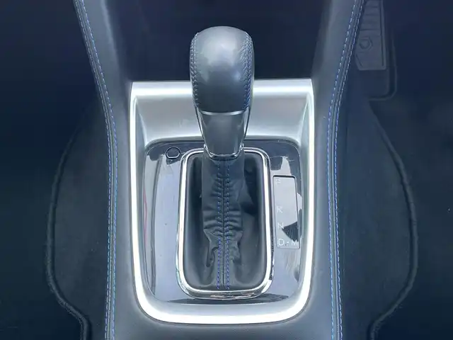 スバル レヴォーグ 1．6GT－S アイサイト プラウドED 道央・札幌 2015(平27)年 8.1万km クリスタルホワイトP ４WD/純正ディーラーOPナビ/CD/DVD/BT/フルセグ/アイサイト/アイサイト/衝突被害軽減ブレーキ/横滑り防止装置/レーダークルーズコントロール/レーンキープアシスト/ヒルスタートアシスト/ブラインドスポットモニター/バック/サイドカメラ/ビルトインETC/アイドリングストップ/SI-DRIVE/自動防眩ミラー/D席パワーシート/革巻きステアリング/ステアリングリモコン/パドルシフト/電動パーキング/プッシュスタート/スマートキー/LEDヘッドライト/オートライト/フォグランプ/電動格納ミラー/ウィンカーミラー/純正フロアマット/スペアキー