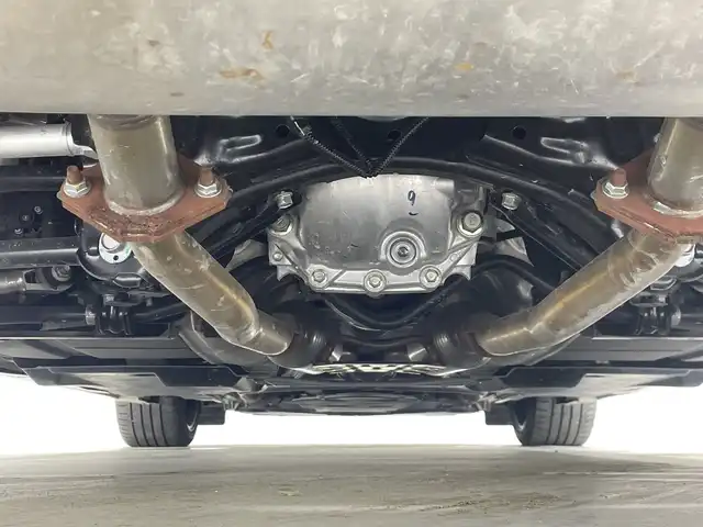 日産 スカイライン 400R 神奈川県 2023(令5)年 3.2万km ブリリアントホワイトパール 400R専用エクステリア/対向レッドキャリパー/純正HDDナビ/Apple Carplay/フルセグTV/全周囲カメラ/黒革シート/前席パワーシート/前席シートヒーター/ACC/エマージェンシーブレーキ/BSM/LKA/Nissan Connect/ETC2.0/パドルシフト/前方ドライブレコーダー