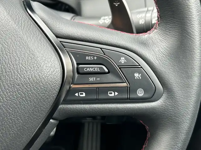 日産 スカイライン 400R 神奈川県 2023(令5)年 3.2万km ブリリアントホワイトパール 400R専用エクステリア/対向レッドキャリパー/純正HDDナビ/Apple Carplay/フルセグTV/全周囲カメラ/黒革シート/前席パワーシート/前席シートヒーター/ACC/エマージェンシーブレーキ/BSM/LKA/Nissan Connect/ETC2.0/パドルシフト/前方ドライブレコーダー