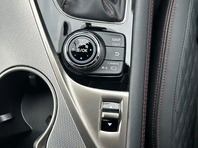 日産 スカイライン 400R 神奈川県 2023(令5)年 3.2万km ブリリアントホワイトパール 400R専用エクステリア/対向レッドキャリパー/純正HDDナビ/Apple Carplay/フルセグTV/全周囲カメラ/黒革シート/前席パワーシート/前席シートヒーター/ACC/エマージェンシーブレーキ/BSM/LKA/Nissan Connect/ETC2.0/パドルシフト/前方ドライブレコーダー