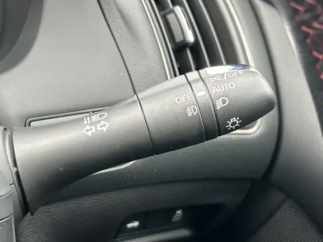 日産 スカイライン 400R 神奈川県 2023(令5)年 3.2万km ブリリアントホワイトパール 400R専用エクステリア/対向レッドキャリパー/純正HDDナビ/Apple Carplay/フルセグTV/全周囲カメラ/黒革シート/前席パワーシート/前席シートヒーター/ACC/エマージェンシーブレーキ/BSM/LKA/Nissan Connect/ETC2.0/パドルシフト/前方ドライブレコーダー