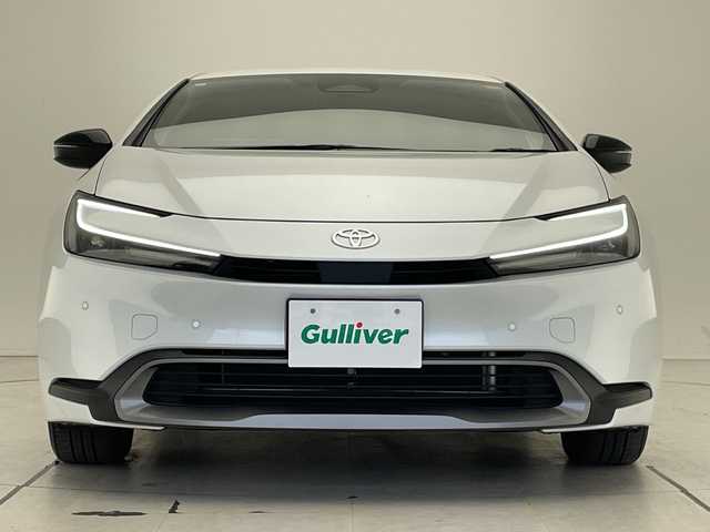 トヨタ プリウス U 愛知県 2023(令5)年 3.3万km プラチナホワイトパールマイカ 純正ディズプレイオーディオ　ナビ機能なし/レーダークルーズコントロール/シートヒーター/バックカメラ/コーナーセンサー/フルセグ/Bluetooth/ETC2.0/LEDヘッドライト/オートマチックハイビーム/衝突軽減システム/ステアリングスイッチ/スマートキー/プッシュスタート