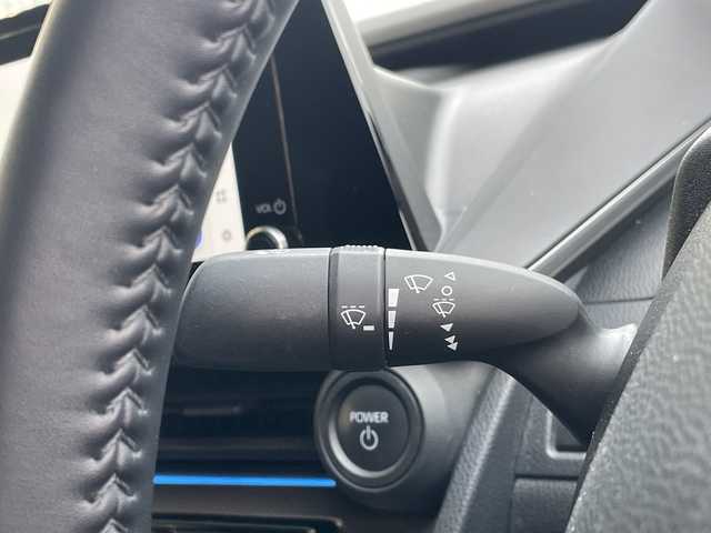 トヨタ プリウス U 愛知県 2023(令5)年 3.3万km プラチナホワイトパールマイカ 純正ディズプレイオーディオ　ナビ機能なし/レーダークルーズコントロール/シートヒーター/バックカメラ/コーナーセンサー/フルセグ/Bluetooth/ETC2.0/LEDヘッドライト/オートマチックハイビーム/衝突軽減システム/ステアリングスイッチ/スマートキー/プッシュスタート