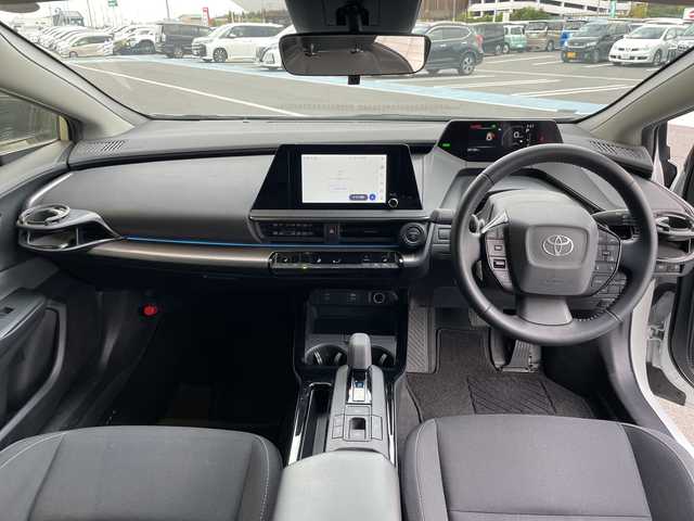 トヨタ プリウス U 愛知県 2023(令5)年 3.3万km プラチナホワイトパールマイカ 純正ディズプレイオーディオ　ナビ機能なし/レーダークルーズコントロール/シートヒーター/バックカメラ/コーナーセンサー/フルセグ/Bluetooth/ETC2.0/LEDヘッドライト/オートマチックハイビーム/衝突軽減システム/ステアリングスイッチ/スマートキー/プッシュスタート