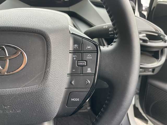 トヨタ プリウス U 愛知県 2023(令5)年 3.3万km プラチナホワイトパールマイカ 純正ディズプレイオーディオ　ナビ機能なし/レーダークルーズコントロール/シートヒーター/バックカメラ/コーナーセンサー/フルセグ/Bluetooth/ETC2.0/LEDヘッドライト/オートマチックハイビーム/衝突軽減システム/ステアリングスイッチ/スマートキー/プッシュスタート