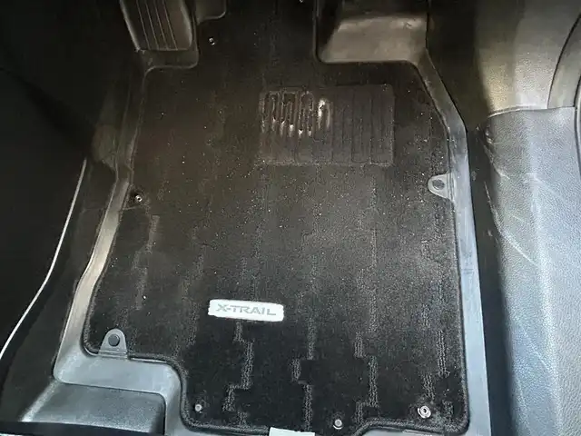 日産 エクストレイル ハイブリッド 20X エマージェンシーブレーキ 兵庫県 2015(平27)年 11.4万km ダイヤモンドブラック ワンオーナー/4WD/純正ナビ（AM/FM/CD/AUX/USB/BT）/ワンセグTV/アラウンドビューモニター/プッシュスタート/ステアリングリモコン/クルーズコントロール/衝突軽減被害システム/横滑り防止装置/前席シートヒーター/前後ドライブレコーダー/ビルドインETC/純正フロアマット/コーナーセンサー/ドアバイザー/純正アルミ17インチ/取扱説明書/保証書