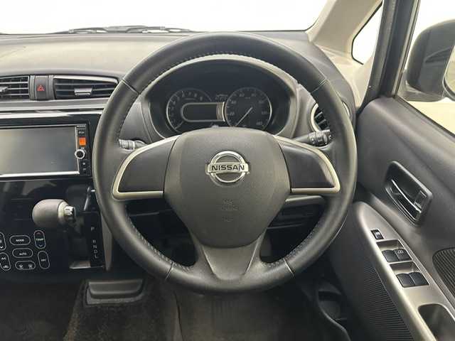 日産 デイズ HWS X Vセレ +SeftyⅡ 兵庫県 2014(平26)年 7.3万km モカブラウンP 純正ナビ/フルセグ CD DVD BT AUX/アラウンドビューモニター/エマージェンシーブレーキ/LEDヘッドライト/フォグライト/ETC/純正14インチアルミホイール/純正フロアマット/自動防眩ミラー/スマートキー/アイドリングストップ/電動格納ミラー/ISOFIX