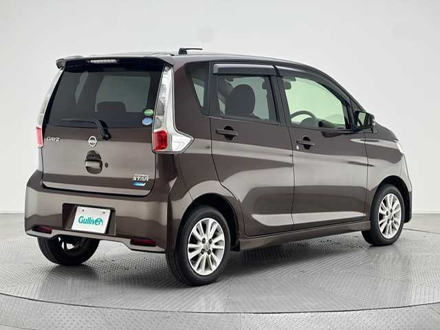 日産 デイズ HWS X Vセレ +SeftyⅡ 兵庫県 2014(平26)年 7.3万km モカブラウンP 純正ナビ/フルセグ CD DVD BT AUX/アラウンドビューモニター/エマージェンシーブレーキ/LEDヘッドライト/フォグライト/ETC/純正14インチアルミホイール/純正フロアマット/自動防眩ミラー/スマートキー/アイドリングストップ/電動格納ミラー/ISOFIX