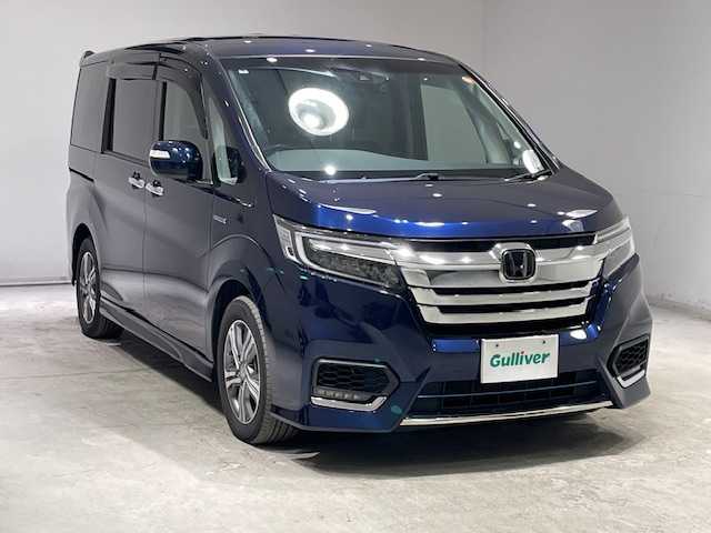 ホンダ ステップワゴン スパーダ ハイブリッド G ホンダセンシング 宮城県 2018(平30)年 6.3万km オブシダンブルーパール ホンダセンシング/・衝突軽減ブレーキ/・誤発進抑制機能/・路外逸脱抑制機能/・車線維持支援システム/・アダプティブ・クルーズ・コントロール/・先行者発進お知らせ機能/・標識認識機能/純正ナビ/・型番：VXM-175VFNi/・フルセグTV/Bluetooth/CD/DVD/・バックカメラ/・USB入力端子/・純正ETC/・前方ドライブレコーダー/純正フリップダウンモニター/両側パワースライドドア/アイドリングストップ/電子パーキング/・オートブレーキホールド/革巻きステアリング/・ステアリングリモコン/プッシュスタート/・スマートキー/LEDヘッドライト/・オートライト/・フォグランプ/純正アルミホイール/純正フロアマット/ドアバイザー