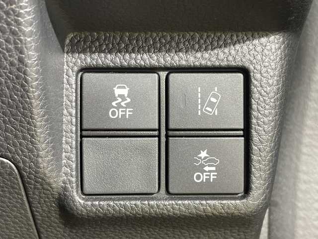 ホンダ Ｎ ＢＯＸ 神奈川県 2019(平31)年 7万km 黒 純正ナビ/ドライブレコーダー/ブラインドスポットモニター/ホンダセンシング/衝突被害軽減システム/バックカメラ/クルーズコントロール/ハーフレザー/両側スライドドア/ハンズフリー/横滑り防止装置/ETC/アイドリングストップ/LEDヘッドライト/フォグランプ/オートライト/ウィンカーミラー/電格格納ミラー/シートリフター/プッシュスタート/フロアマット/スペアキー