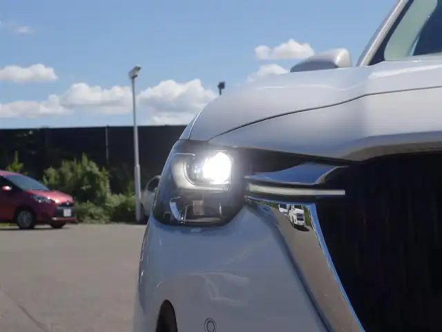 マツダ ＣＸ－６０ XD HV エクスクルーシブモダン 山形県 2023(令5)年 3.8万km ロジウムホワイトプレミアムメタリック 4WD/衝突被害軽減システム/純正SDナビ/　　【BT フルセグ USB】/全周囲カメラ/電動リアゲート/レーダークルーズコントロール/LEDオートライト/レザーシート/パワーシート/シートエアコン/シートヒーター/ドライブレコーダー/コーナーセンサー/アイドリングストップ/ステアリングスイッチ/MTモード付AT/ターボ/電動格納ウィンカーミラー/純正フロアマット積込/スマートキー/ETC