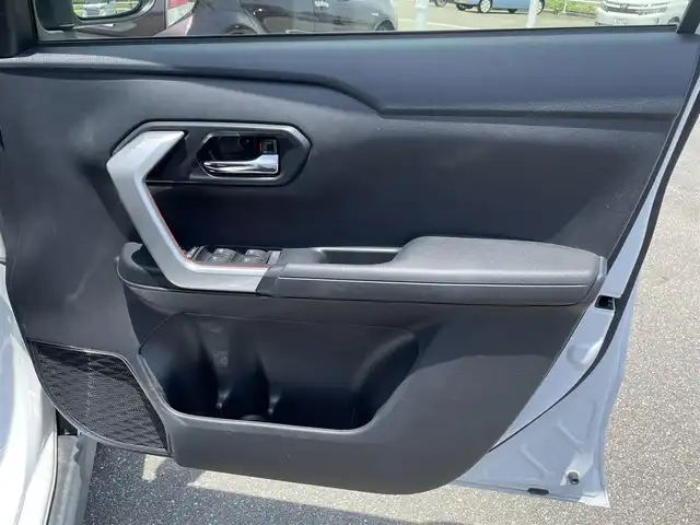 トヨタ ライズ Z 佐賀県 2020(令2)年 2.1万km シャイニングホワイトパール ワンオーナー/９インチディスプレイオーディオ/・フルセグTV/AM/FM/Bluetooth/applecarPlay/バックカメラ/前後ドライブレコーダー/ビルトインETC/D＋N席シートヒーター/革巻きステアリング/ステアリングリモコン/純正17インチアルミホイール/純正LEDヘッドライト/純正LEDフォグライト/純正フロアマット/純正ドアバイザ―/新車保証書/スペアキー１本/スマートアシスト/・レーダークルーズコントロール/・レーンディパーチャーアラート/・プリクラッシュブレーキ/・先行車発進お知らせ機能/・クリアランスソナー/・標識認識機能