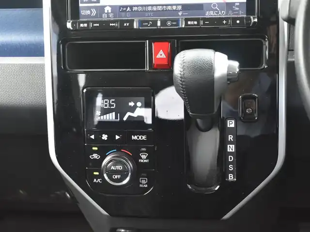 ダイハツ トール カスタムG リミテッド SAⅢ 神奈川県 2019(平31)年 3.9万km ブラックマイカメタリック /純正9インチナビ（アルパインX9ZD)/フルセグテレビ/Bluetoothオーディオ/DVD/CD/全方位モニター/ビルトインETC/LEDヘッドライト/コンフォータブルパック/フロントシートヒーター/シートバックテーブル/両側パワースライドドア/スマートアシスト3/コーナーセンサー/クルーズコントロール/スマートキー/ドライブレコーダー/ステアリングリモコン/取扱説明書/保証書