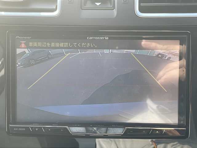 スバル フォレスター S－リミテッド 山口県 2015(平27)年 9.7万km アイスシルバーメタリック 禁煙車/社外メモリナビ/(CD/DVD/USB/Bluetooth/フルセグTV)/バックカメラ/ETC/サンルーフ/衝突軽減ブレーキ/レーンキープアシスト/レーダークルーズコントロール/パワーバックドア/ハーフレザーシート/前席パワーシート/全席シートヒーター/パドルシフト/ステアリングスイッチ/オートライト/フォグランプ/プッシュスタート/スマートキー×２/純正アルミホイール/純正フロアマット/スタッドレスタイヤ積み込み/取扱説明書/記録簿