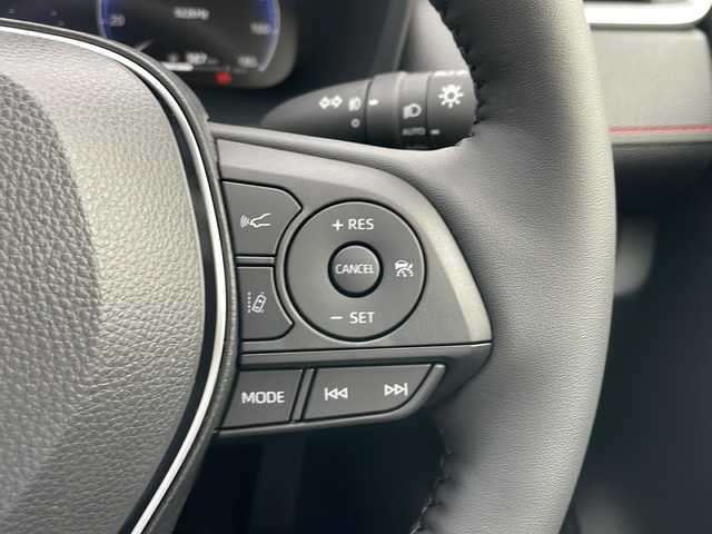 トヨタ ＲＡＶ４ HV アドベンチャー オフロードPKGⅡ 青森県 2025(令7)年 0.1万km未満 緑Ⅱ 登録時走行23km/4WD/純正10.5インチディスプレイオーディオプラスナビ/フルセグTV/OPパノラミックビューモニター/OPデジタルインナーミラー/OPパワーバックドア/OP AC100V1500W/黒合皮シート/前席エアシート・ヒーター/運転席パワーシート/ステアリングヒーター/セーフティセンス/プリクラッシュセーフティ/レーダークルーズコントロール/レーントレーシングアシスト/オートマチックハイビーム/ブラインドスポットモニター/前後ドライブレコーダー/ビルトインETC2.0/純正フロアマット/LEDヘッドライト/LEDフォグランプ/専用ブリッジ型ルーフレール/専用サスペンション/専用18インチアルミ/OP2トーンルーフ/OPブラックフロントバンパー/OPブラックナンバープレートガーニッシュ