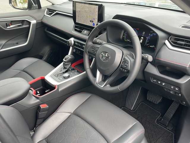 トヨタ ＲＡＶ４ HV アドベンチャー オフロードPKGⅡ 青森県 2025(令7)年 0.1万km未満 緑Ⅱ 登録時走行23km/4WD/純正10.5インチディスプレイオーディオプラスナビ/フルセグTV/OPパノラミックビューモニター/OPデジタルインナーミラー/OPパワーバックドア/OP AC100V1500W/黒合皮シート/前席エアシート・ヒーター/運転席パワーシート/ステアリングヒーター/セーフティセンス/プリクラッシュセーフティ/レーダークルーズコントロール/レーントレーシングアシスト/オートマチックハイビーム/ブラインドスポットモニター/前後ドライブレコーダー/ビルトインETC2.0/純正フロアマット/LEDヘッドライト/LEDフォグランプ/専用ブリッジ型ルーフレール/専用サスペンション/専用18インチアルミ/OP2トーンルーフ/OPブラックフロントバンパー/OPブラックナンバープレートガーニッシュ