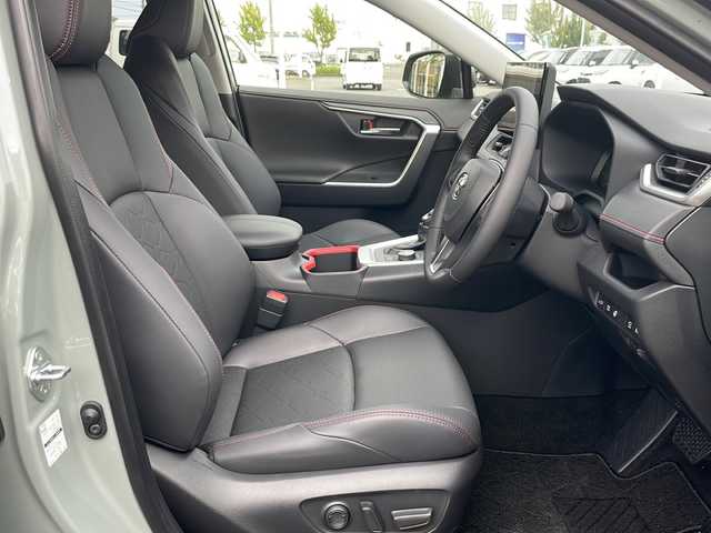 トヨタ ＲＡＶ４ HV アドベンチャー オフロードPKGⅡ 青森県 2025(令7)年 0.1万km未満 緑Ⅱ 登録時走行23km/4WD/純正10.5インチディスプレイオーディオプラスナビ/フルセグTV/OPパノラミックビューモニター/OPデジタルインナーミラー/OPパワーバックドア/OP AC100V1500W/黒合皮シート/前席エアシート・ヒーター/運転席パワーシート/ステアリングヒーター/セーフティセンス/プリクラッシュセーフティ/レーダークルーズコントロール/レーントレーシングアシスト/オートマチックハイビーム/ブラインドスポットモニター/前後ドライブレコーダー/ビルトインETC2.0/純正フロアマット/LEDヘッドライト/LEDフォグランプ/専用ブリッジ型ルーフレール/専用サスペンション/専用18インチアルミ/OP2トーンルーフ/OPブラックフロントバンパー/OPブラックナンバープレートガーニッシュ