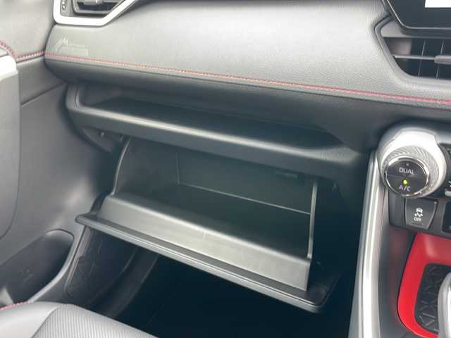 トヨタ ＲＡＶ４ HV アドベンチャー オフロードPKGⅡ 青森県 2025(令7)年 0.1万km未満 緑Ⅱ 登録時走行23km/4WD/純正10.5インチディスプレイオーディオプラスナビ/フルセグTV/OPパノラミックビューモニター/OPデジタルインナーミラー/OPパワーバックドア/OP AC100V1500W/黒合皮シート/前席エアシート・ヒーター/運転席パワーシート/ステアリングヒーター/セーフティセンス/プリクラッシュセーフティ/レーダークルーズコントロール/レーントレーシングアシスト/オートマチックハイビーム/ブラインドスポットモニター/前後ドライブレコーダー/ビルトインETC2.0/純正フロアマット/LEDヘッドライト/LEDフォグランプ/専用ブリッジ型ルーフレール/専用サスペンション/専用18インチアルミ/OP2トーンルーフ/OPブラックフロントバンパー/OPブラックナンバープレートガーニッシュ