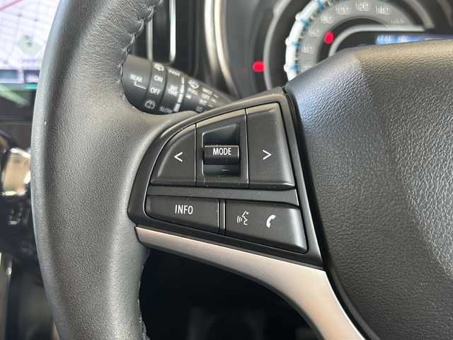 スズキ ハスラー Jスタイル Ⅱ 静岡県 2023(令5)年 1.4万km オフブルーメタリック/ガンメタリック2トーンルーフ 安全装備/・デュアルカメラブレーキサポート/・レーンキープアシスト/・コーナーセンサー/純正ナビ/・ラジオ/・DVD/CD/USB/Bluetooth/ipod/主要装備/・全方位カメラ　/・レーダークルーズコントロール　/・ドライブレコーダー　/・シートヒーター　/・ステアリングリモコン　/・ＥＴＣ　/・アイドリングストップ　/・オートライト　/・スマートキー　/・純正フロアマット/・純正アルミホイール/・プッシュスタート/・スマートキー/・LEDヘッドライト
