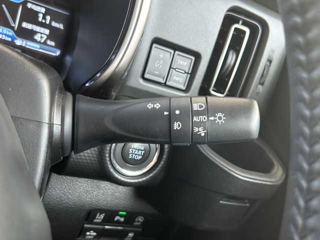 スズキ ハスラー Jスタイル Ⅱ 静岡県 2023(令5)年 1.4万km オフブルーメタリック/ガンメタリック2トーンルーフ 安全装備/・デュアルカメラブレーキサポート/・レーンキープアシスト/・コーナーセンサー/純正ナビ/・ラジオ/・DVD/CD/USB/Bluetooth/ipod/主要装備/・全方位カメラ　/・レーダークルーズコントロール　/・ドライブレコーダー　/・シートヒーター　/・ステアリングリモコン　/・ＥＴＣ　/・アイドリングストップ　/・オートライト　/・スマートキー　/・純正フロアマット/・純正アルミホイール/・プッシュスタート/・スマートキー/・LEDヘッドライト