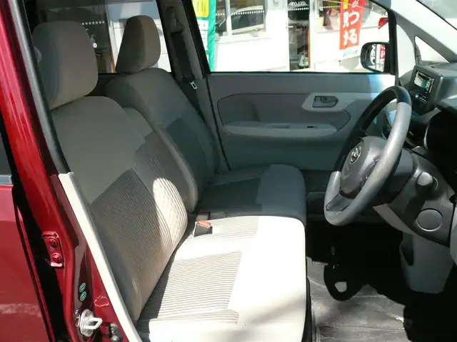 ダイハツ ムーヴ X SAⅡ 静岡県 2016(平28)年 2.7万km ファイアークォーツレッドM ワンオーナー/禁煙車/走行距離2万キロ台/純正CDオーディオ/スマートアシスト2/・衝突回避ブレーキ/・衝突警報器/・先行車発進お知らせ/・車線逸脱警報/・誤発進抑制制御/プッシュスタート・スマートキー/後方コーナーセンサー/アイドリングストップ/ETC/オートエアコン/純正フロアマット・バイザー/保証書・取扱説明書