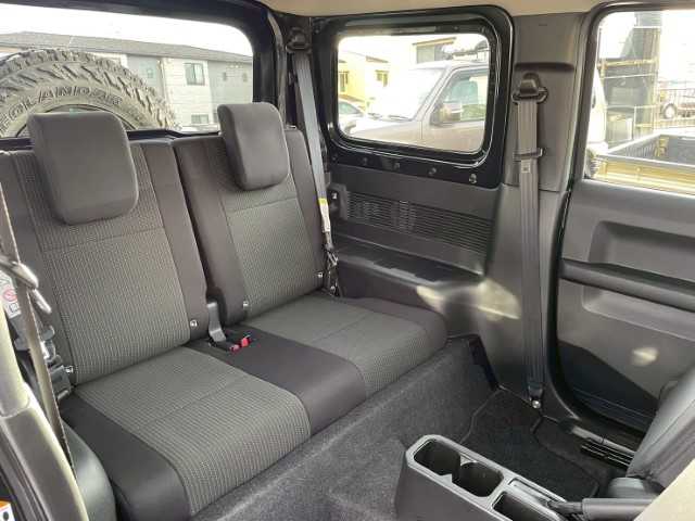 スズキ ジムニー XC 岩手県 2020(令2)年 2.8万km ブルーイッシュブラックパール3 AIS検査済み/【2508040834】/ABS/横滑り防止装置/LEDヘッドライト/ヒルディセントコントロール/レーンアシスト/バックカメラ/オートマチックハイビーム/盗難防止装置/シートヒーター/パワステ/ETC/Bluetooth接続/USB入力端子/ドラレコ/フロントフォグランプ/Bratオリジナルホイール（社外）/ヨコハマ ジオランダーM/T(社外）/2インチリフトアップキット（社外）/G’BASE 前後バンパー（社外）/スキッドプレート（社外）/グリル（社外）/マフラー（社外）/スモークサイドマーカー（社外）/社外パーツ取付有