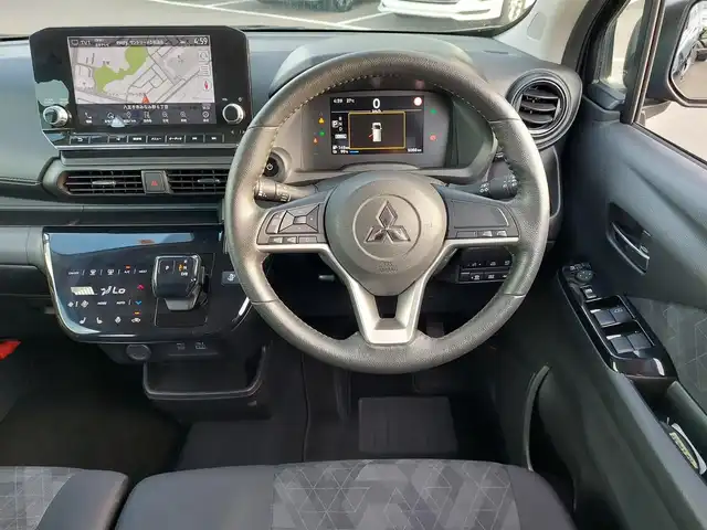 三菱 ｅＫクロス ＥＶ P 東京都 2022(令4)年 0.6万km アメジストブラック 純正ナビ/　・フルセグTV/　・Bluetooth接続/　・USB/　・AM/FMラジオ/被害軽減ブレーキ/シートヒーター/ステアリングヒーター/プッシュスタート/スマートキー/純正15インチアルミ