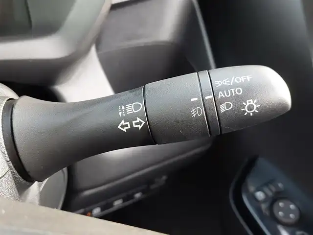 三菱 ｅＫクロス ＥＶ P 東京都 2022(令4)年 0.6万km アメジストブラック 純正ナビ/　・フルセグTV/　・Bluetooth接続/　・USB/　・AM/FMラジオ/被害軽減ブレーキ/シートヒーター/ステアリングヒーター/プッシュスタート/スマートキー/純正15インチアルミ