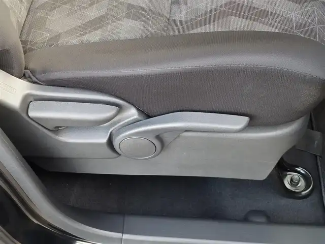 三菱 ｅＫクロス ＥＶ P 東京都 2022(令4)年 0.6万km アメジストブラック 純正ナビ/　・フルセグTV/　・Bluetooth接続/　・USB/　・AM/FMラジオ/被害軽減ブレーキ/シートヒーター/ステアリングヒーター/プッシュスタート/スマートキー/純正15インチアルミ