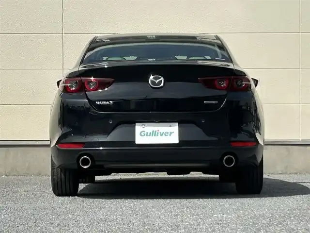 マツダ マツダ３セダン X Lパッケージ 茨城県 2020(令2)年 5.5万km ジェットブラックマイカ メーカーＯＰナビ/　（AM/FM/BT/CD/DVD)/HDMI/フルセグテレビ/バックカメラ/ビルトインETC/プッシュスタート/シートヒーター/ハンドルヒーター/パワーシート/レーダークルーズコントロール/BOSEサウンド/革シート/純正フロアマット/パワーバックドア