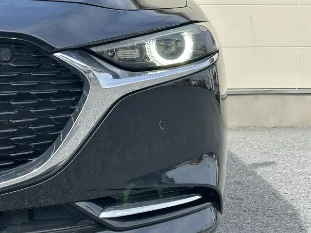 マツダ マツダ３セダン X Lパッケージ 茨城県 2020(令2)年 5.5万km ジェットブラックマイカ メーカーＯＰナビ/　（AM/FM/BT/CD/DVD)/HDMI/フルセグテレビ/バックカメラ/ビルトインETC/プッシュスタート/シートヒーター/ハンドルヒーター/パワーシート/レーダークルーズコントロール/BOSEサウンド/革シート/純正フロアマット/パワーバックドア
