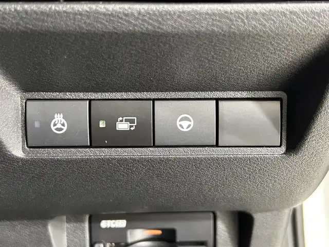 日産 オーラ ニスモ 佐賀県 2022(令4)年 0.5万km ブリリアントホワイトパール 純正9インチナビ/フルセグTV/Bluetooth/Applecarplay/Androidauto/全方位カメラ/衝突被害軽減システム/デジタルインナールームミラー/置くだけ充電/プロパイロット/レーダークルーズコントロール/レーンアシスト/ブラインドスポットモニター/クリアランスソナー/電子パーキング/ブレーキホールド/オートライト/オートマチックハイビーム/純正前後ドライブレコーダー/LEDヘッドライト/LEDフォグライト/運転席・助手席シートヒーター/ISOFIX対応シート/純正17インチアルミホイール/純正フロアマット/スマートキー